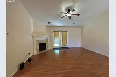 128 Watusi Ct, Winston, OR 97496 - Photo 4