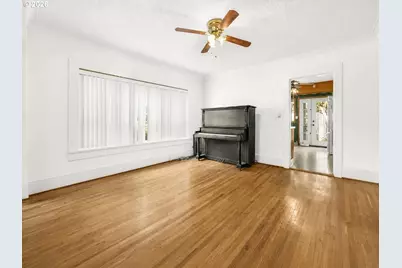 1911 SE 42nd Ave, Portland, OR 97215 - Photo 10