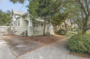 1911 SE 42nd Ave, Portland, OR 97215 - Photo 2