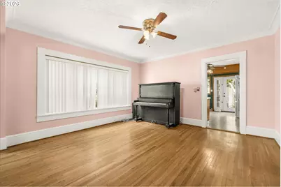1911 SE 42nd Ave, Portland, OR 97215 - Photo 8