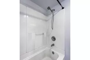 1911 SE 42nd Ave, Portland, OR 97215 - Photo 28