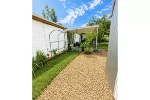 614 S 10th St, Saint Helens, OR 97051 - Photo 6