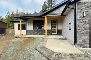 147 Deer Song Ct, Canyonville, OR 97417 - Photo 2