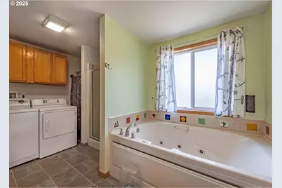 566 Woodland Rd, Goldendale, WA 98620 - Photo 8