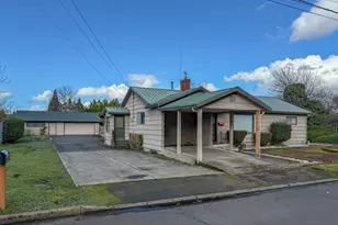 1042 W Brown Ave, Roseburg, OR 97471 - Photo 26