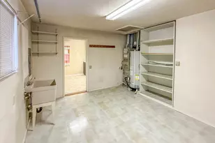 1042 W Brown Ave, Roseburg, OR 97471 - Photo 12