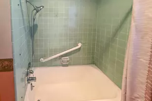 1042 W Brown Ave, Roseburg, OR 97471 - Photo 16