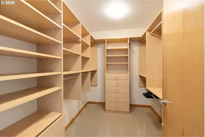 821 NW 11th Ave #601, Portland, OR 97209 - Photo 24