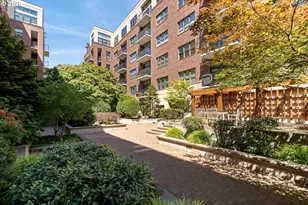 821 NW 11th Ave, Portland, OR 97209 - Photo 36