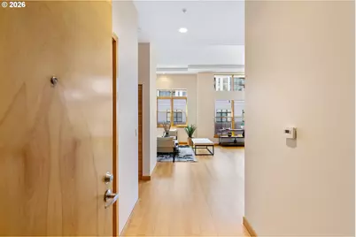 821 NW 11th Ave #601, Portland, OR 97209 - Photo 2