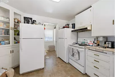 2121 Hilyard St, Eugene, OR 97405 - Photo 8