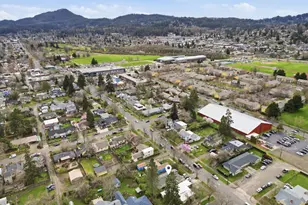 2121 Hilyard St, Eugene, OR 97405 - Photo 30