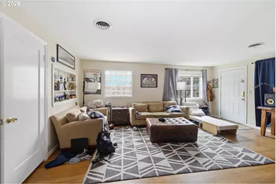 2121 Hilyard St, Eugene, OR 97405 - Photo 4