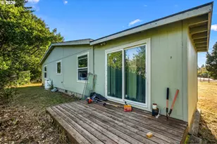 89008 Hwy 42, Bandon, OR 97411 - Photo 14