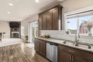 424 SW Mount St Helens St, McMinnville, OR 97128 - Photo 22