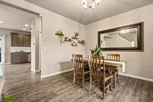 424 SW Mount St Helens St, McMinnville, OR 97128 - Photo 16