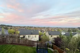 424 SW Mount St Helens St, McMinnville, OR 97128 - Photo 42