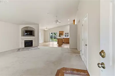 10214 NE 7th St, Vancouver, WA 98664 - Photo 6