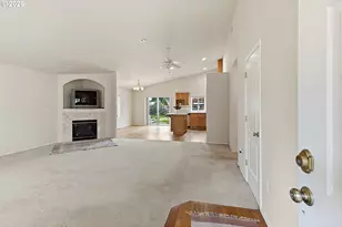 10214 NE 7th St, Vancouver, WA 98664 - Photo 6