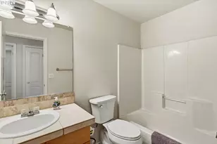 10214 NE 7th St, Vancouver, WA 98664 - Photo 20