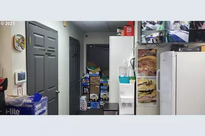 1606 NE 223th Ave, Fairview, OR 97024 - Photo 10