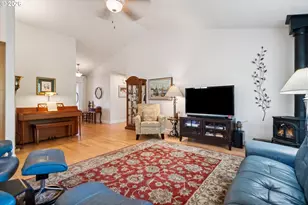 20967 Yukon St, Aurora, OR 97002 - Photo 8