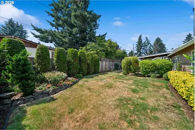 20967 Yukon St, Aurora, OR 97002 - Photo 38