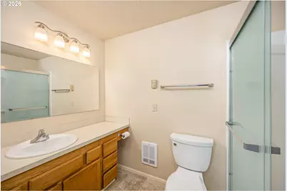 639 S 70th St, Springfield, OR 97478 - Photo 22