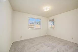 639 S 70th St, Springfield, OR 97478 - Photo 12