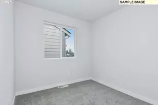 1251 Parkside Ave, Woodburn, OR 97071 - Photo 12