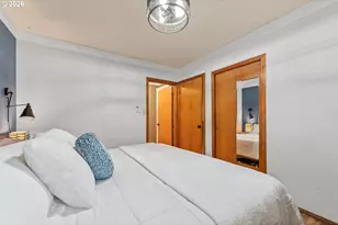 796 W Pilger St, Roseburg, OR 97471 - Photo 12