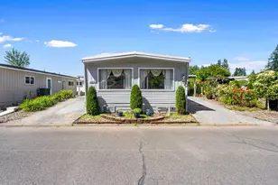 11450 SW Royal Villa Dr, Portland, OR 97224 - Photo 2