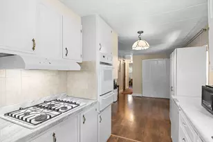 11450 SW Royal Villa Dr, Portland, OR 97224 - Photo 14