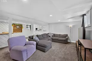 1386 SW 4th St, Gresham, OR 97080 - Photo 16