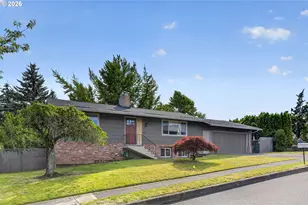 1386 SW 4th St, Gresham, OR 97080 - Photo 2