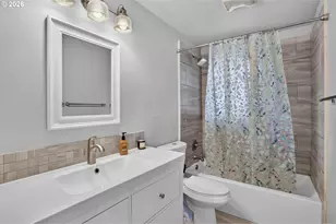 1386 SW 4th St, Gresham, OR 97080 - Photo 12