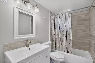 1386 SW 4th St, Gresham, OR 97080 - Photo 22