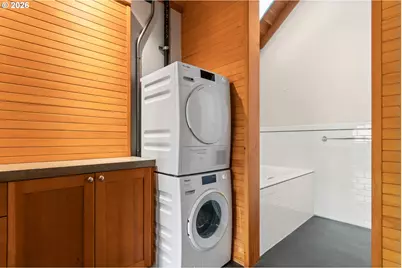 321 Mill St #1, Eugene, OR 97401 - Photo 38