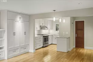 4387 SW 94th Ave, Portland, OR 97225 - Photo 6
