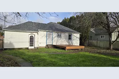 9256 SE Morrison St, Portland, OR 97216 - Photo 2
