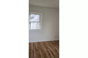 9256 SE Morrison St, Portland, OR 97216 - Photo 14