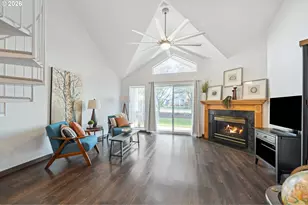 2437 NW Logan St, Camas, WA 98607 - Photo 6