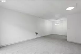 1100 N Meridian St, Newberg, OR 97132 - Photo 10