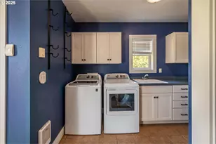 2318 Liberty St, North Bend, OR 97459 - Photo 22