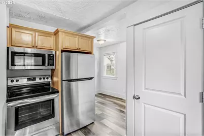 900 NE 91st Ave, Portland, OR 97220 - Photo 40