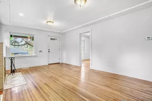 900 NE 91st Ave, Portland, OR 97220 - Photo 22