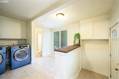 119 NE Kingwood Dr, McMinnville, OR 97128 - Photo 18