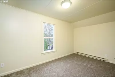 119 NE Kingwood Dr, McMinnville, OR 97128 - Photo 24