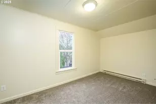 119 NE Kingwood Dr, McMinnville, OR 97128 - Photo 24