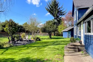 119 NE Kingwood Dr, McMinnville, OR 97128 - Photo 30